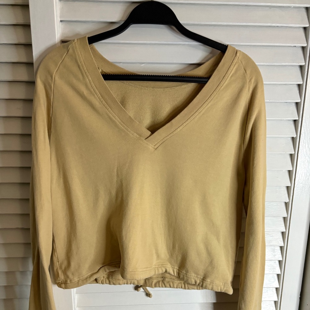 Adidas Women’s Essentials Tan/Beige Crop Low Back Lightweight Sweatshirt - Picture 3 of 5